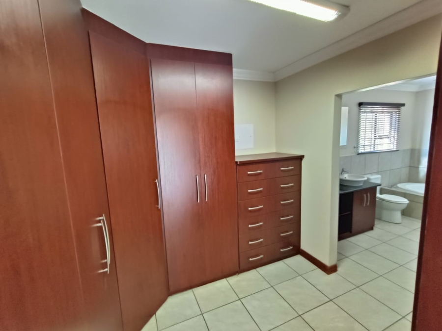 4 Bedroom Property for Sale in Boschdal North West